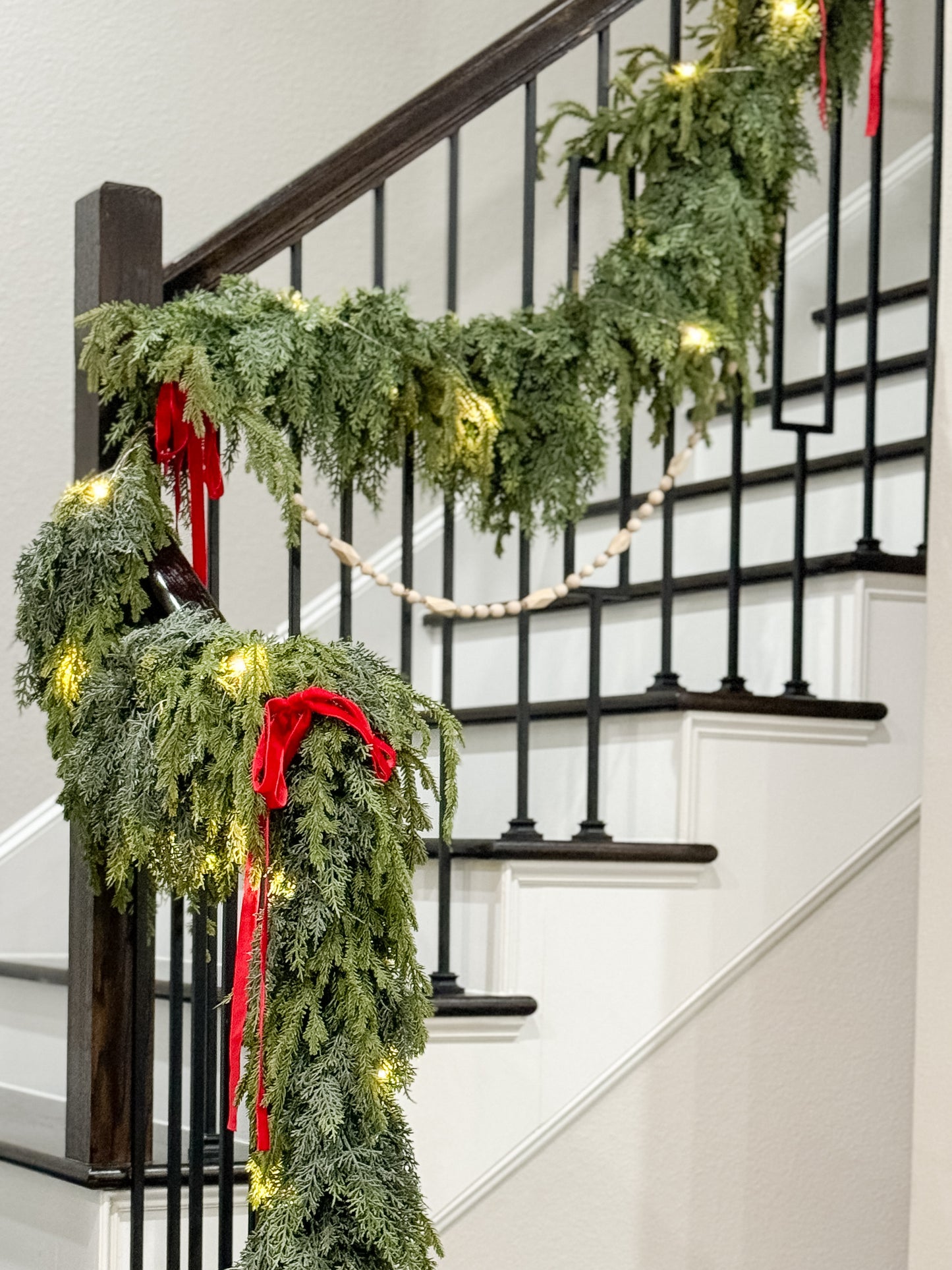 Stretchy Faux Cedar Garland – Full & Lush Real-Touch Holiday Greenery