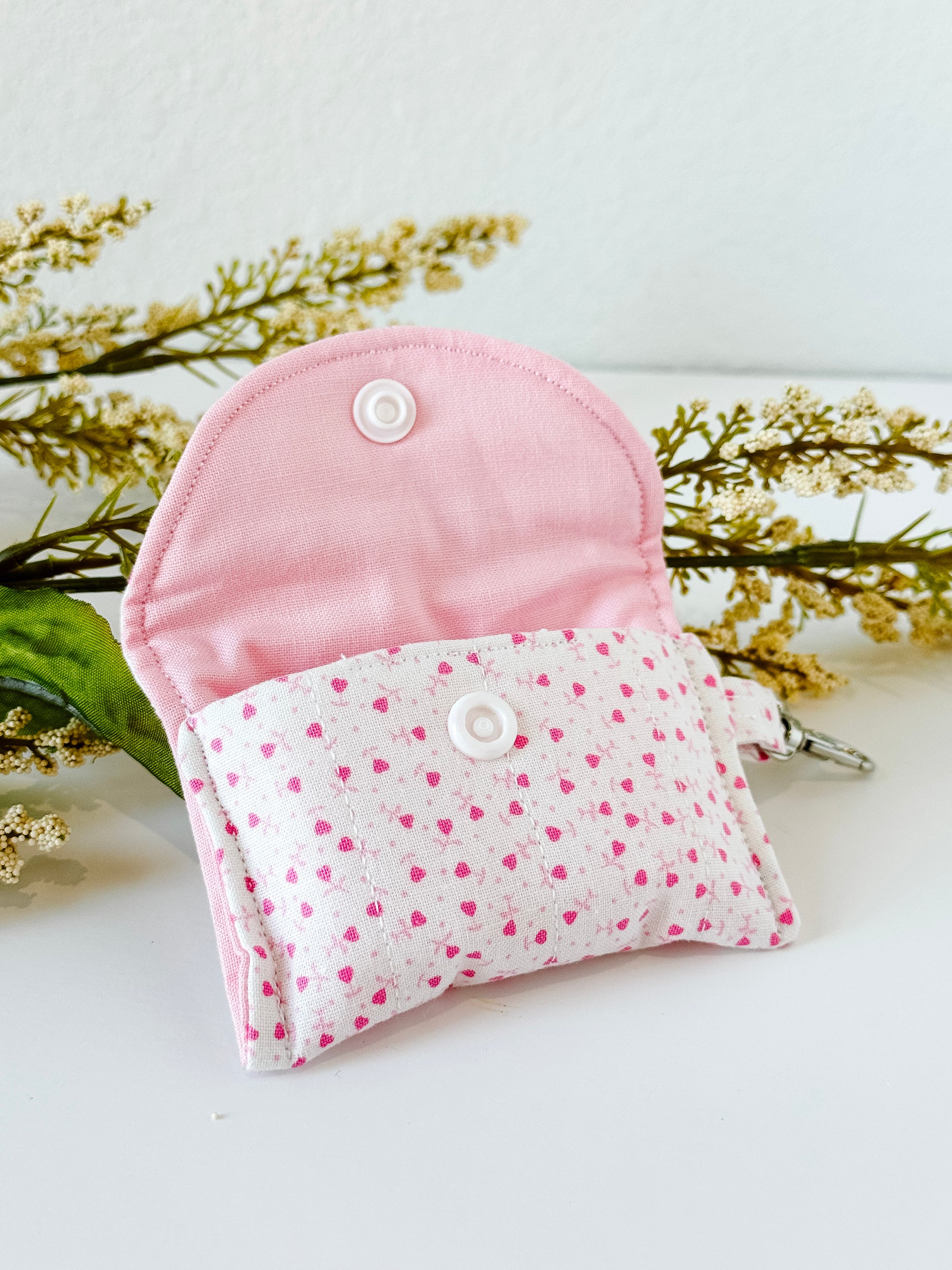 Sew Hailey Said rosebud cotton AirPods holder