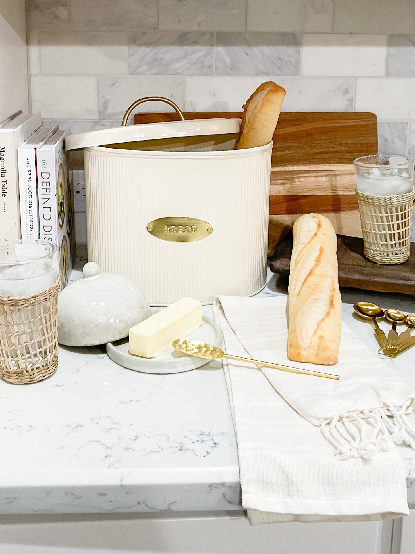 Cheese/Cutting Board with Handle